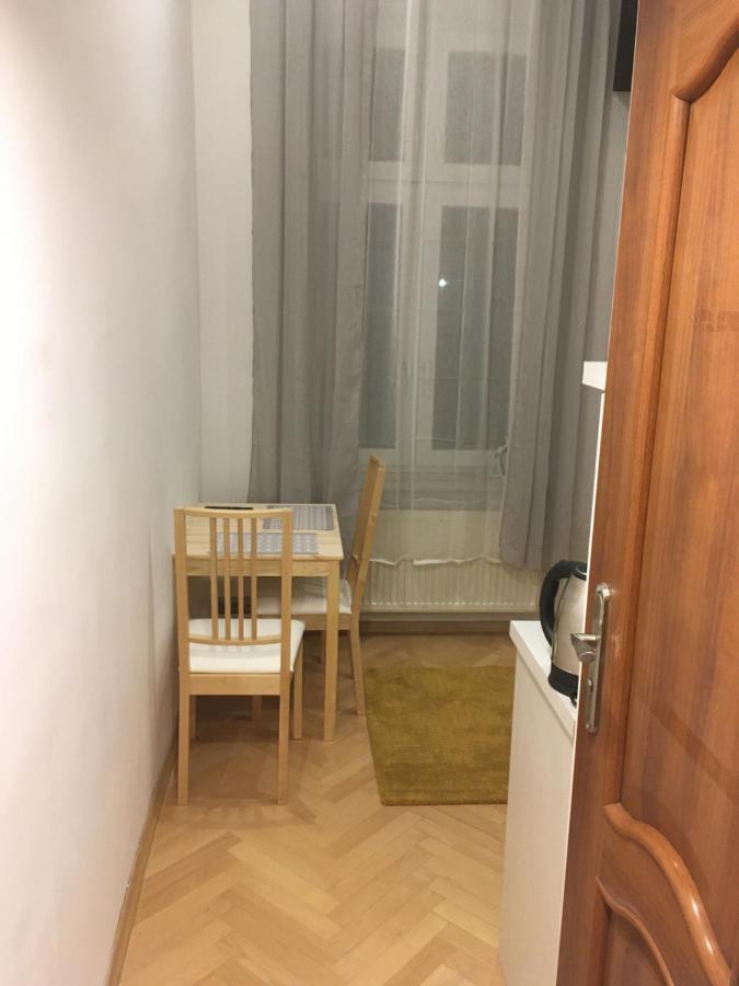 Main Square Apartaments Краків Екстер'єр фото